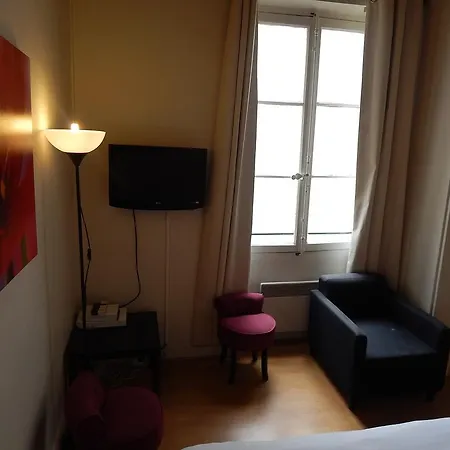 Studio Francs Bourgeois Apartment